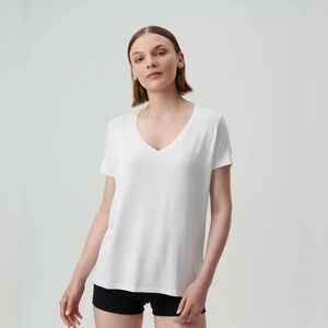 Audrey V-Neck T-shirt.